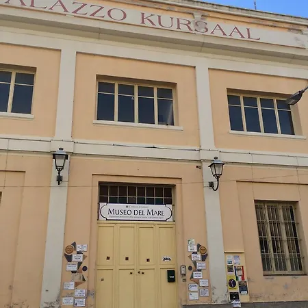 Casa Smeraldo 別荘 *