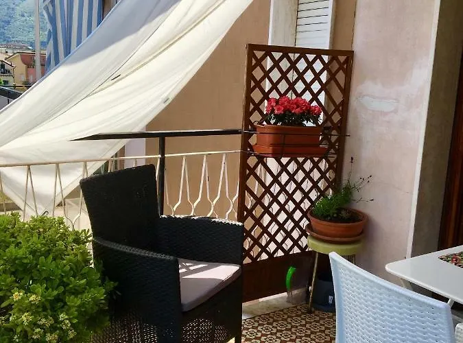 別荘 Casa Smeraldo ロアーノ